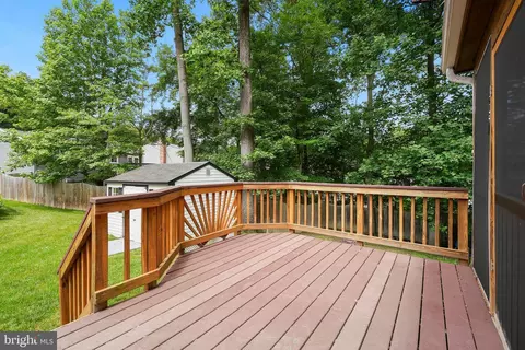 Exterior - 8460 Rainbow Bridge Ln, Springfield, VA 22153 photo 4 of 5