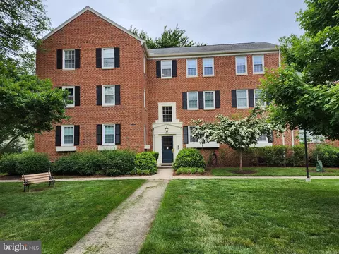 6608 Potomac Ave #A2, Alexandria, VA 22307