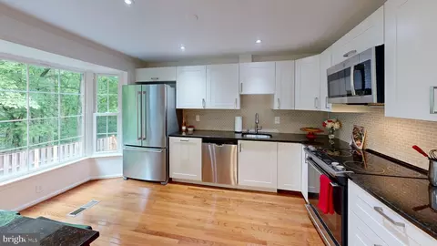 6549 Coachleigh Way, Alexandria, VA 22315