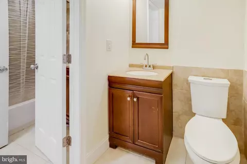 Bath - 8360 Dunham Ct #A, Springfield, VA 22152 photo 4 of 4