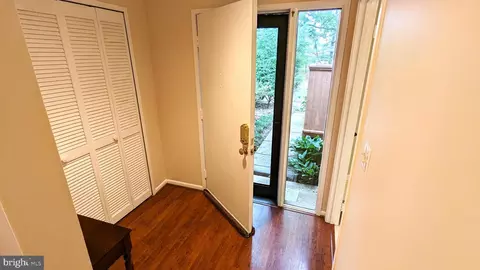 1762 Wainwright Dr, Reston, VA 20190 photo 5