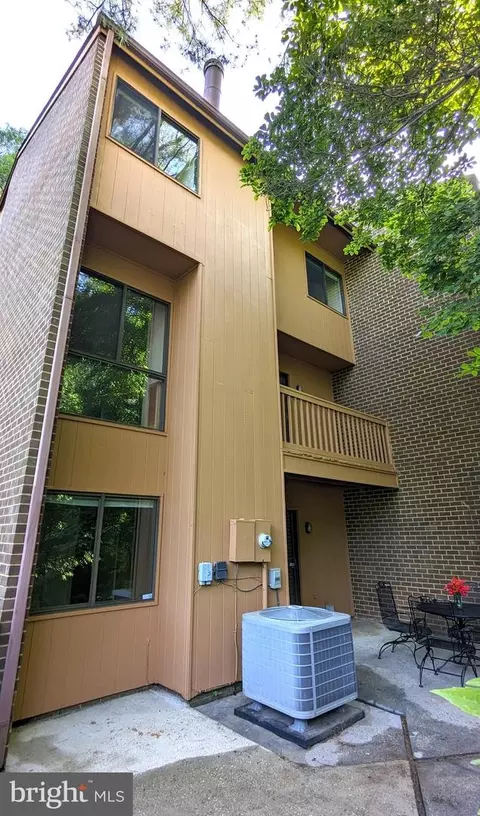 1762 Wainwright Dr, Reston, VA 20190 photo 50