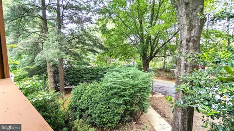 1762 Wainwright Dr, Reston, VA 20190 photo 32