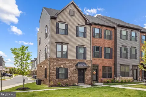 13999 Airfoil Rd, Herndon, VA 20171
