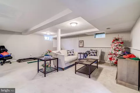 9315 Raintree Rd, Burke, VA 22015 photo 36