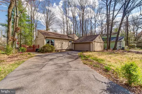 9315 Raintree Rd, Burke, VA 22015 photo 47