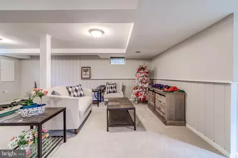 9315 Raintree Rd, Burke, VA 22015 photo 35