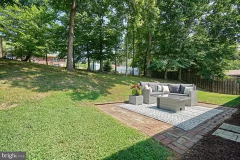 8114 Viola St, Springfield, VA 22152 photo 24