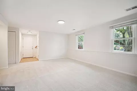 8114 Viola St, Springfield, VA 22152 photo 20