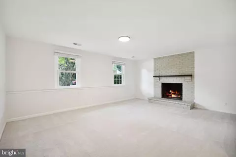 8114 Viola St, Springfield, VA 22152 photo 18