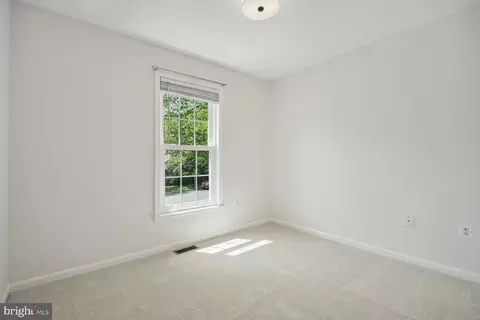 8114 Viola St, Springfield, VA 22152 photo 16