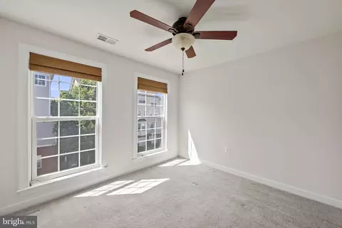 2527 Pascal Pl, Herndon, VA 20171 photo 26