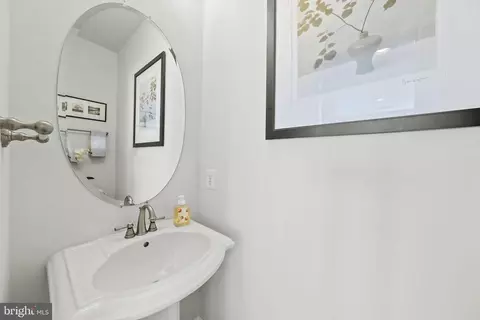 2527 Pascal Pl, Herndon, VA 20171 photo 15