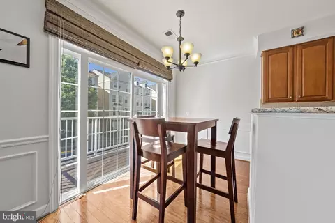 2527 Pascal Pl, Herndon, VA 20171 photo 7