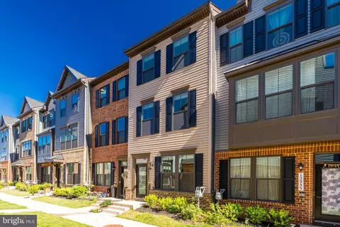 13957 Airfoil Rd, Herndon, VA 20171