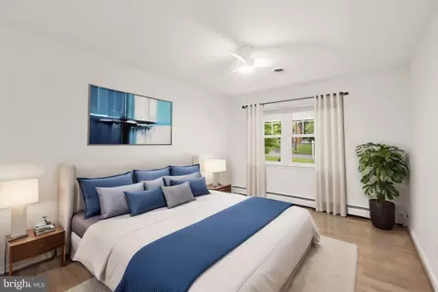 Bedroom - 1437 Cola Dr, Mclean, VA 22101 photo 4 of 7
