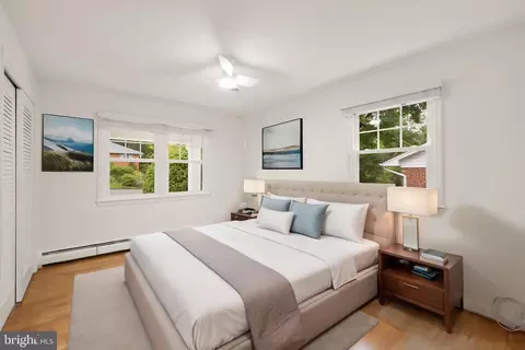 Bedroom - 1437 Cola Dr, Mclean, VA 22101 photo 3 of 7