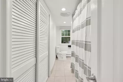 Entry Way - 1437 Cola Dr, Mclean, VA 22101 photo 3 of 3