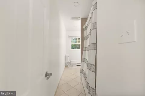 Entry Way - 1437 Cola Dr, Mclean, VA 22101 photo 1 of 3
