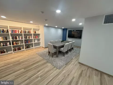 1808 Old Meadow Rd #107, Mclean, VA 22102 photo 10