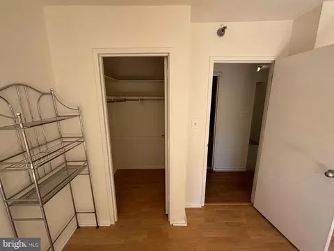 1808 Old Meadow Rd #107, Mclean, VA 22102 photo 16