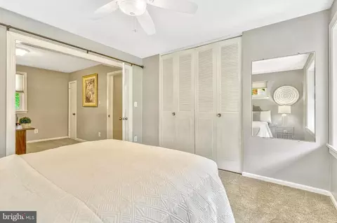 Bedroom - 5405 Rolling Rd, Springfield, VA 22151 photo 4 of 10