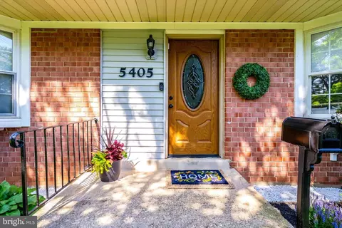5405 Rolling Rd, Springfield, VA 22151