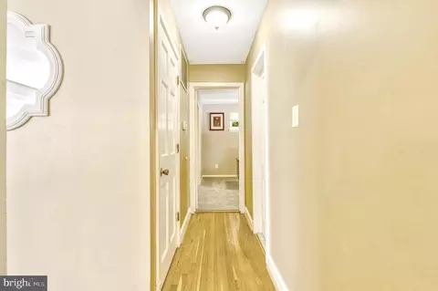 Entry Way - 5405 Rolling Rd, Springfield, VA 22151 photo 1 of 5