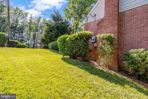 Exterior - 5405 Rolling Rd, Springfield, VA 22151 photo 15 of 19