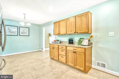 Kitchen - 5405 Rolling Rd, Springfield, VA 22151 photo 1 of 6