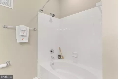 1550 Spring Gate Dr #8409, Mclean, VA 22102 photo 32