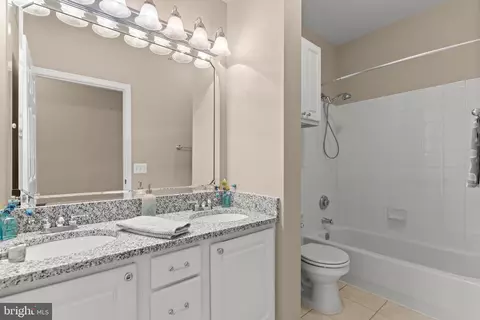 1550 Spring Gate Dr #8409, Mclean, VA 22102 photo 23