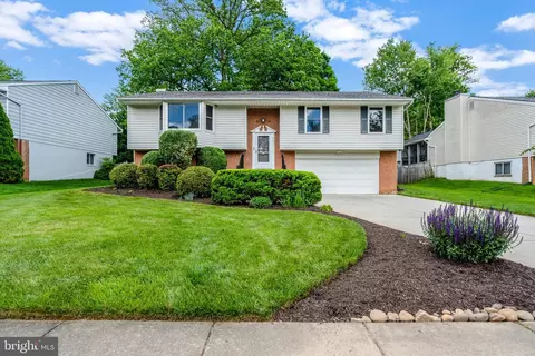 2231 Malraux Dr, Vienna, VA 22182