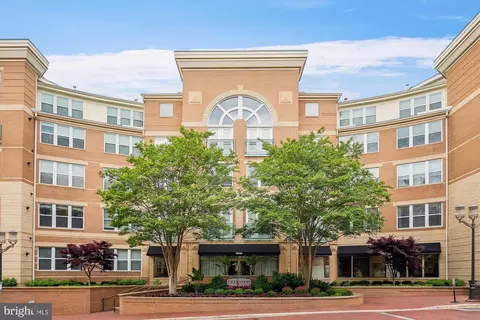 12000 Market St #176, Reston, VA 20190