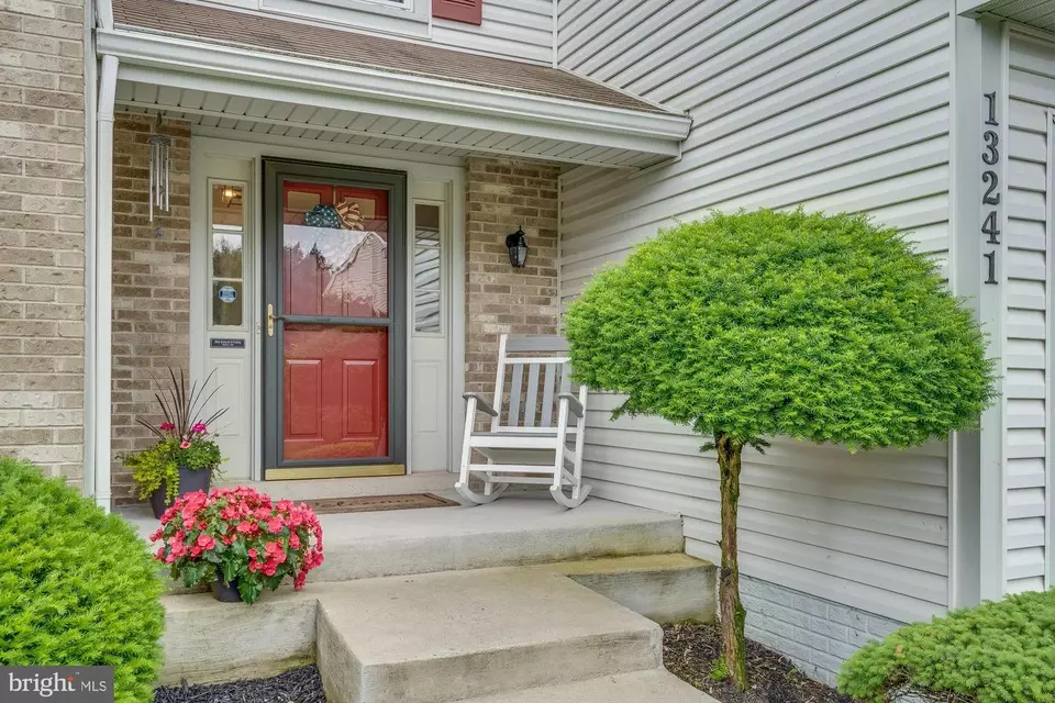 Exterior - 13241 Stone Heather Dr, Herndon, VA 20171 photo 11 of 18