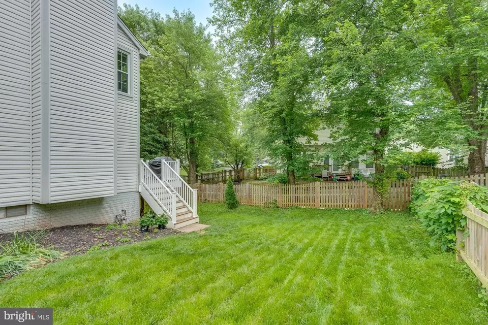 Exterior - 13241 Stone Heather Dr, Herndon, VA 20171 photo 8 of 18