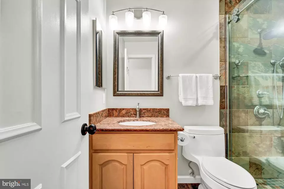 Bath - 13241 Stone Heather Dr, Herndon, VA 20171 photo 7 of 9