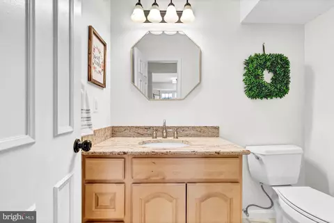 Bath - 13241 Stone Heather Dr, Herndon, VA 20171 photo 1 of 9