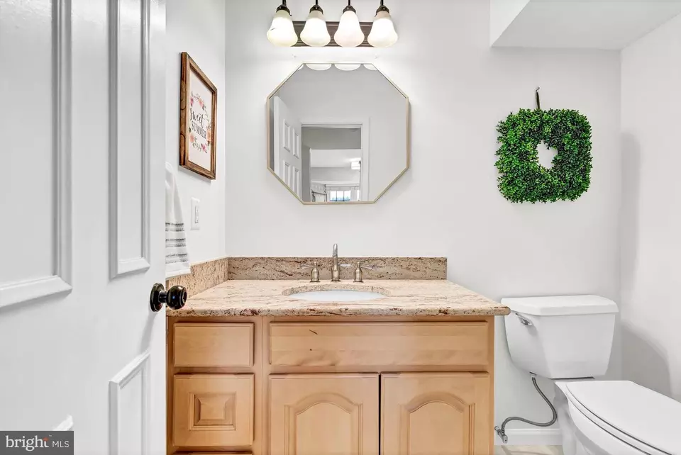 Bath - 13241 Stone Heather Dr, Herndon, VA 20171 photo 1 of 9