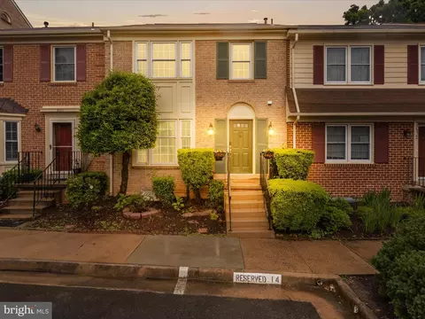 3013 Federal Hill Dr, Falls Church, VA 22044