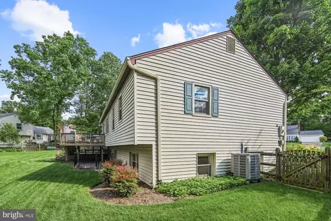 7802 Lowmoor Ct, Springfield, VA 22153 photo 37