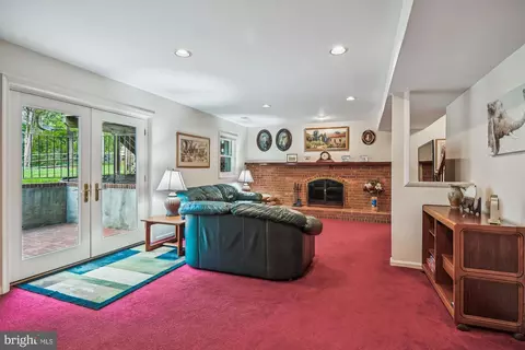 7802 Lowmoor Ct, Springfield, VA 22153 photo 19