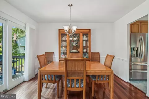 7802 Lowmoor Ct, Springfield, VA 22153 photo 9