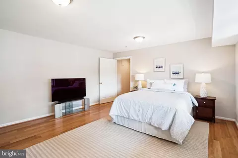 Bedroom - 7919 Falstaff, Mclean, VA 22102 photo 11 of 12