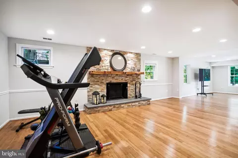 Living - 7919 Falstaff, Mclean, VA 22102 photo 3 of 5