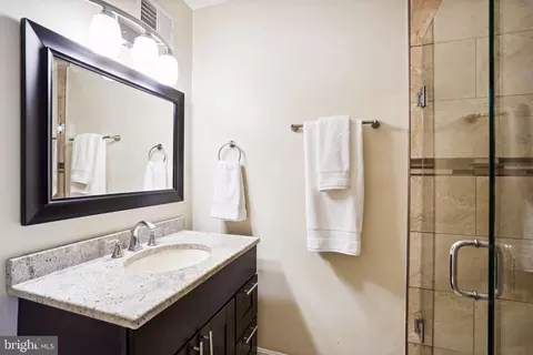 Bath - 7919 Falstaff, Mclean, VA 22102 photo 3 of 5