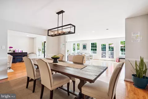 Dining - 7919 Falstaff, Mclean, VA 22102 photo 2 of 3