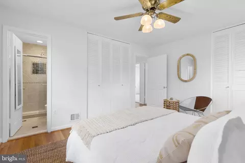 Bedroom - 6801 Brisbane St, Springfield, VA 22152 photo 2 of 4