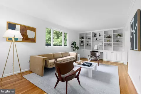 Living - 6801 Brisbane St, Springfield, VA 22152 photo 1 of 6