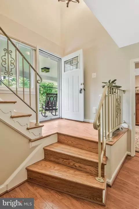 8706 Clydesdale Rd, Springfield, VA 22151 photo 4